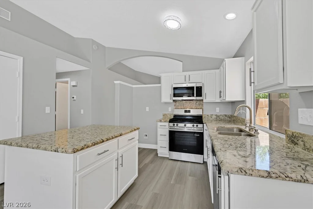 7019 Wine River, Las Vegas, NV 89119