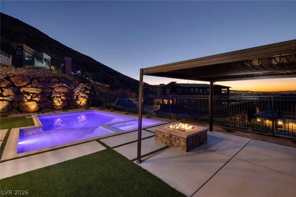 526 Riley Ridge, Henderson, NV 89012