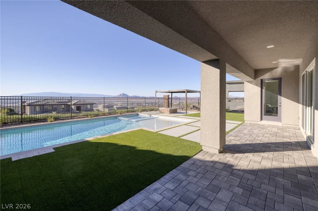 526 Riley Ridge, Henderson, NV 89012