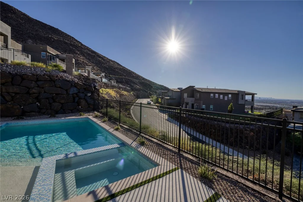 526 Riley Ridge, Henderson, NV 89012