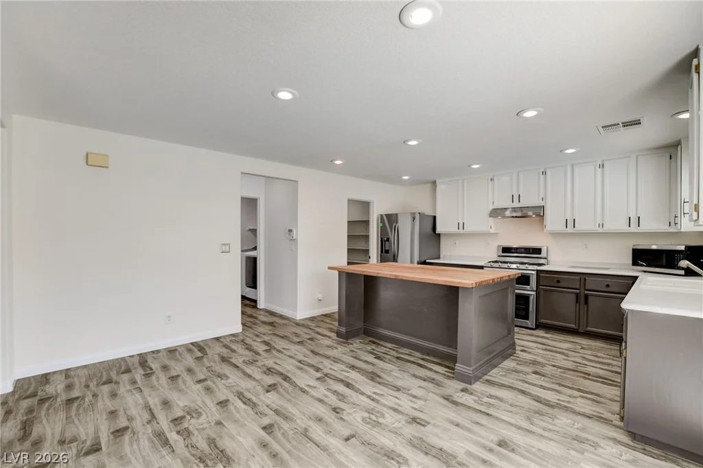 4941 Elkin Creek, Las Vegas, NV 89131