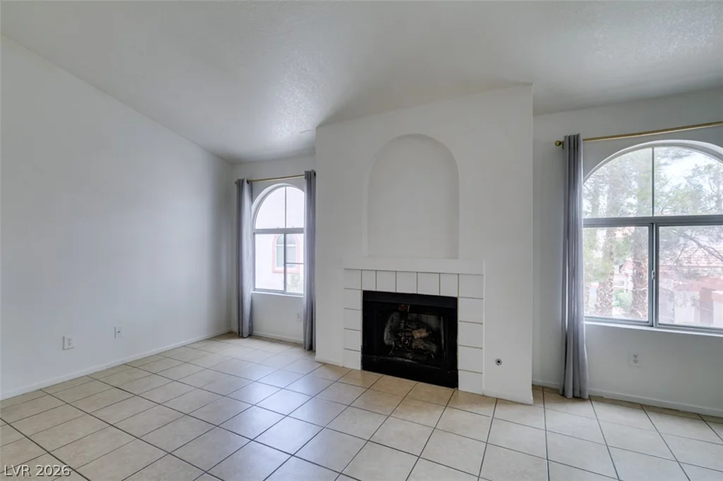 7570 Flamingo, Las Vegas, NV 89147