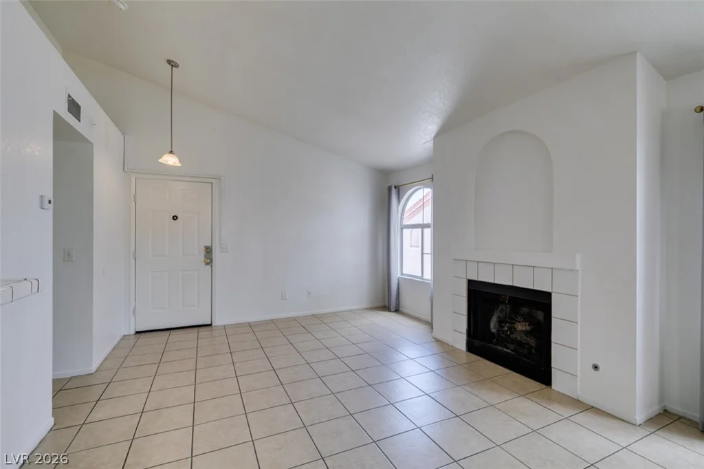 7570 Flamingo, Las Vegas, NV 89147
