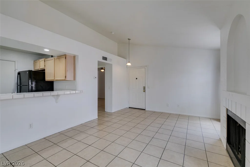7570 Flamingo, Las Vegas, NV 89147