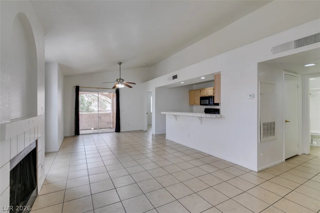 7570 Flamingo, Las Vegas, NV 89147