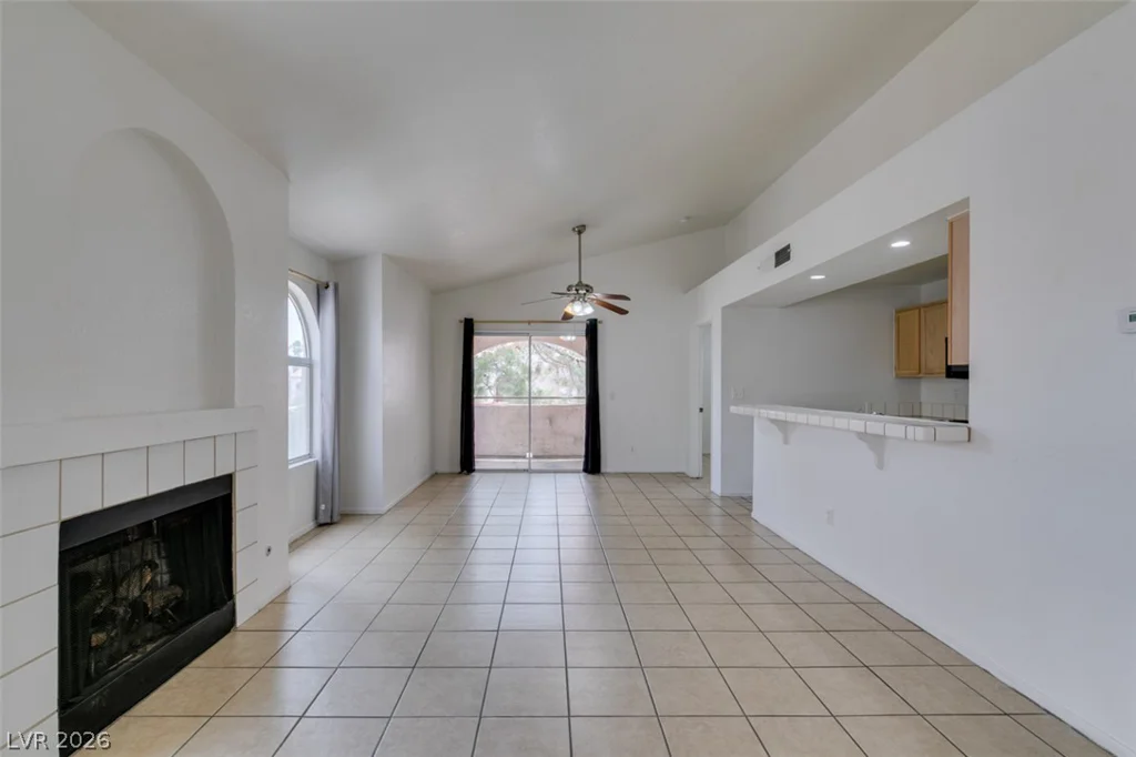 7570 Flamingo, Las Vegas, NV 89147