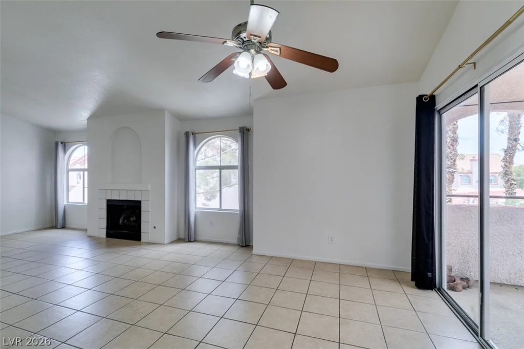 7570 Flamingo, Las Vegas, NV 89147