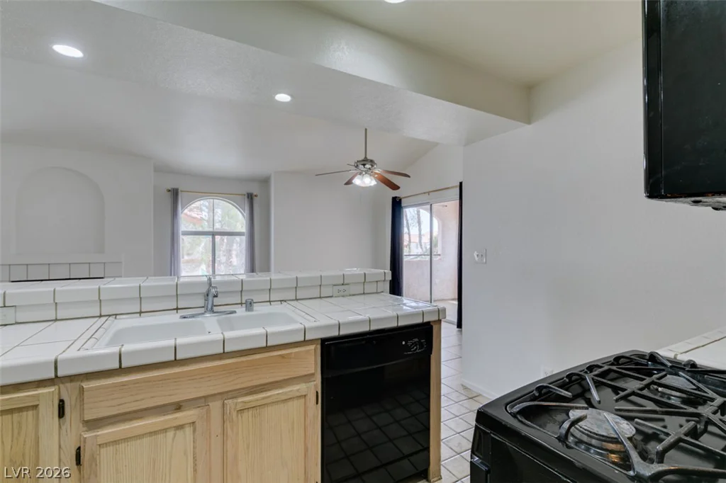 7570 Flamingo, Las Vegas, NV 89147