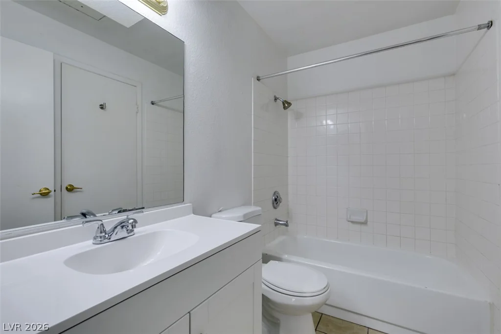 7570 Flamingo, Las Vegas, NV 89147