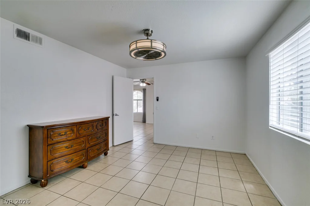 7570 Flamingo, Las Vegas, NV 89147