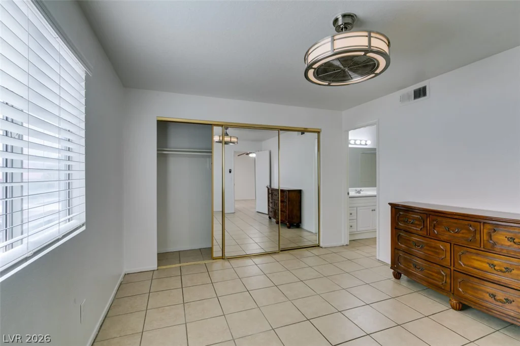 7570 Flamingo, Las Vegas, NV 89147