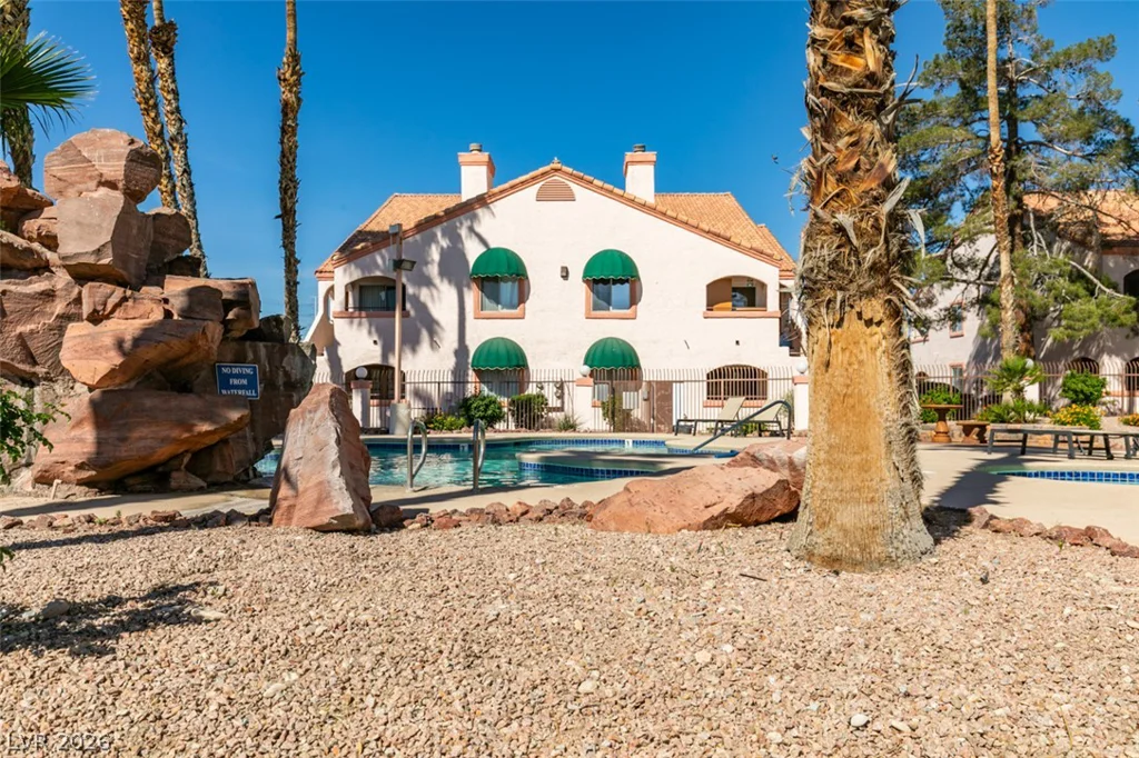7570 Flamingo, Las Vegas, NV 89147