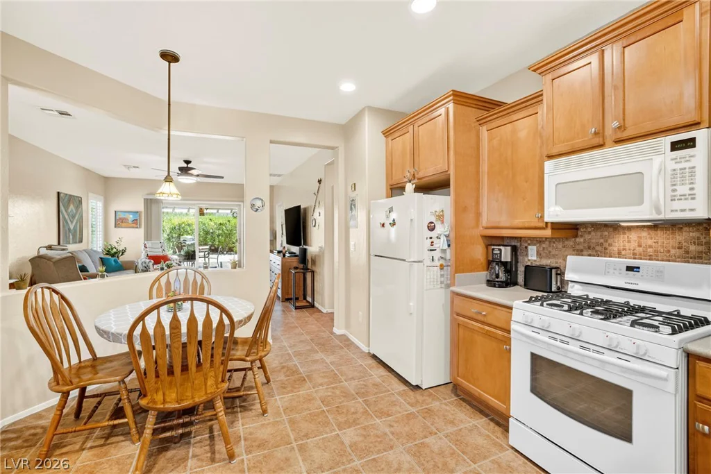 5952 Saddle Horse, Las Vegas, NV 89122