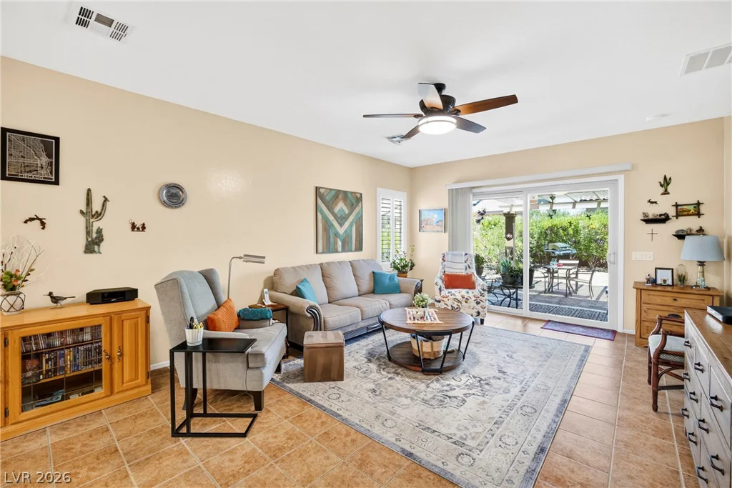 5952 Saddle Horse, Las Vegas, NV 89122
