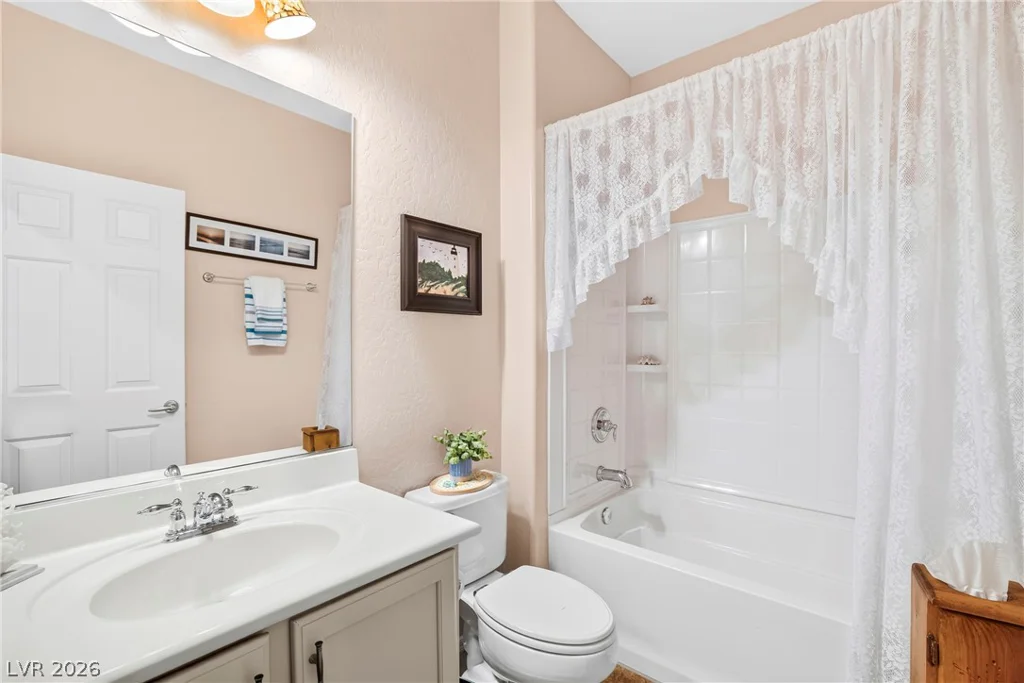 5952 Saddle Horse, Las Vegas, NV 89122