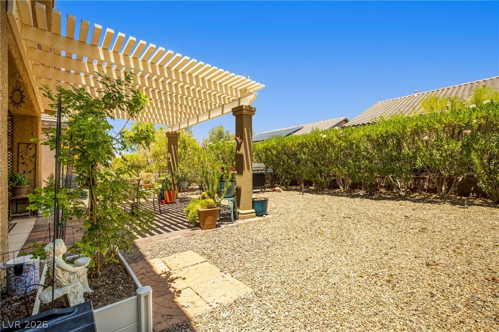 5952 Saddle Horse, Las Vegas, NV 89122