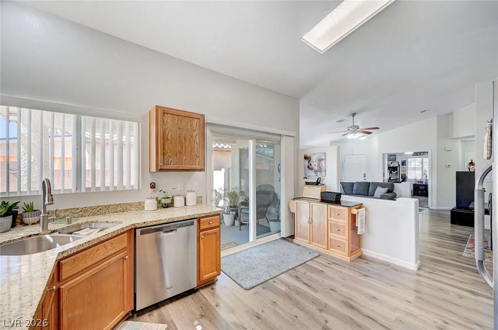 961 Adobe Flat, Henderson, NV 89011