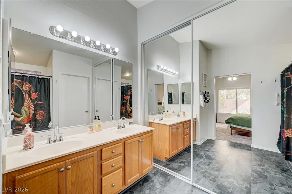 961 Adobe Flat, Henderson, NV 89011