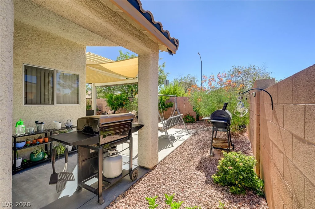 961 Adobe Flat, Henderson, NV 89011