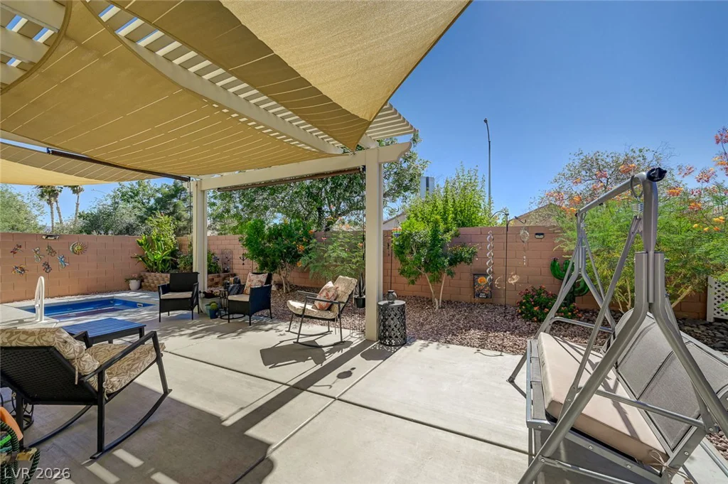 961 Adobe Flat, Henderson, NV 89011