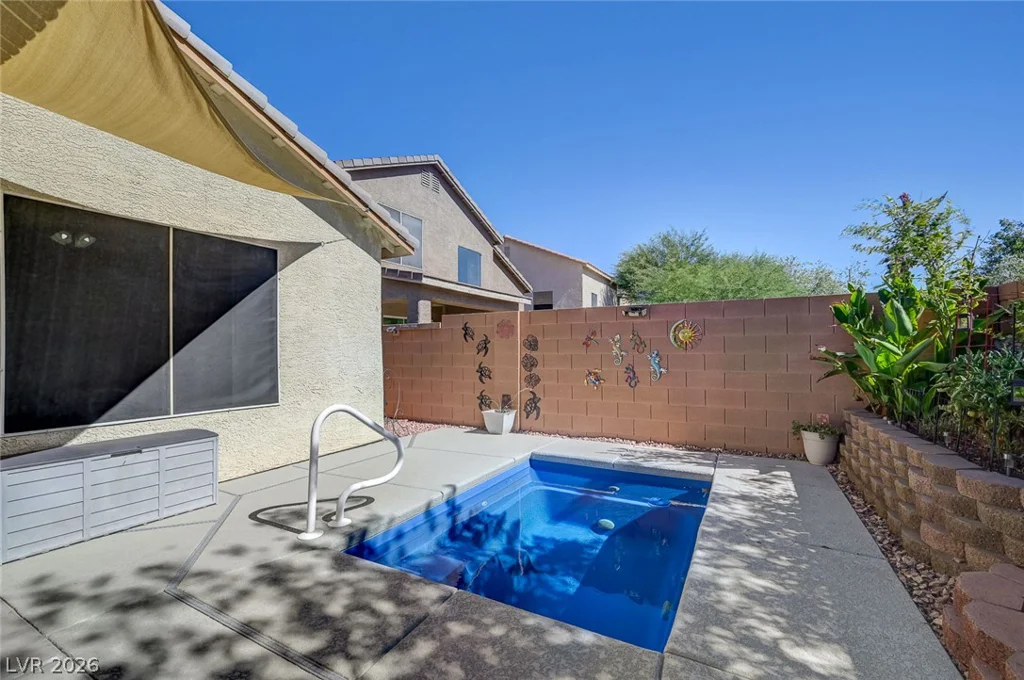 961 Adobe Flat, Henderson, NV 89011