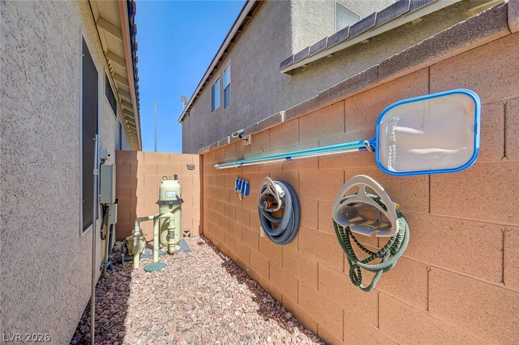 961 Adobe Flat, Henderson, NV 89011