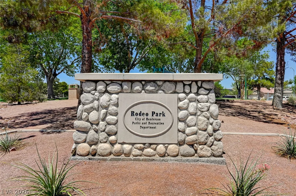 961 Adobe Flat, Henderson, NV 89011