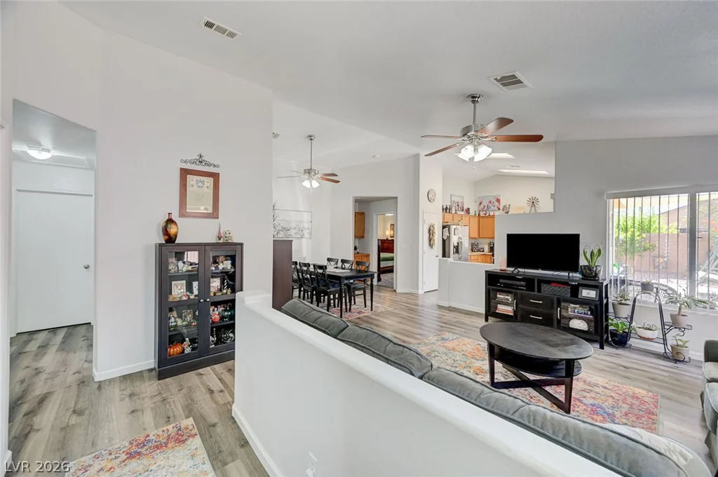961 Adobe Flat, Henderson, NV 89011