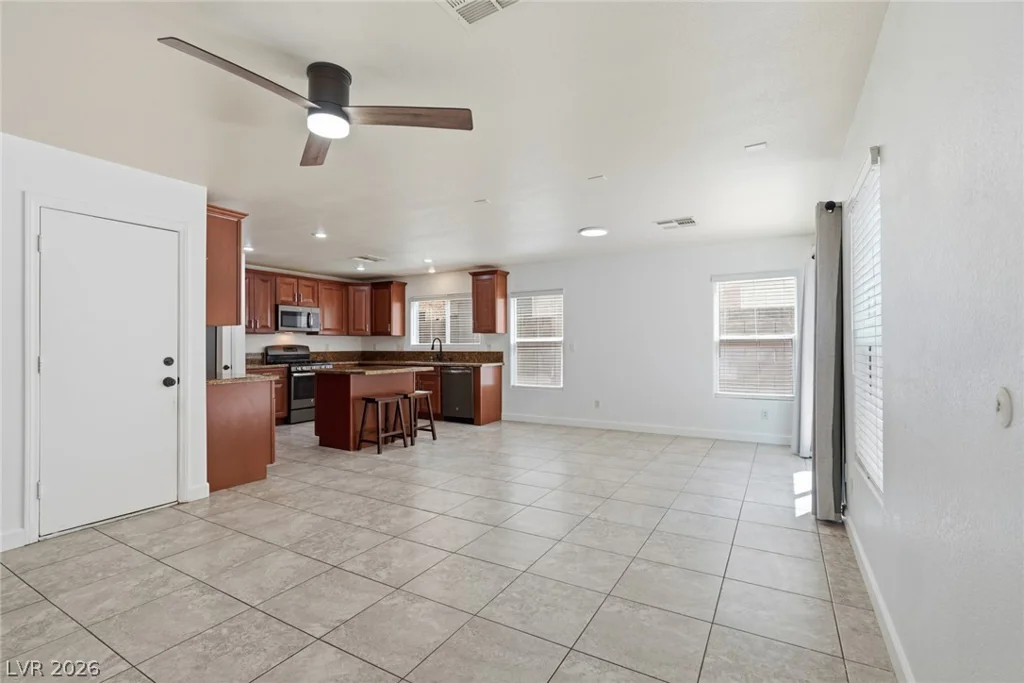 10256 Franford, Las Vegas, NV 89183