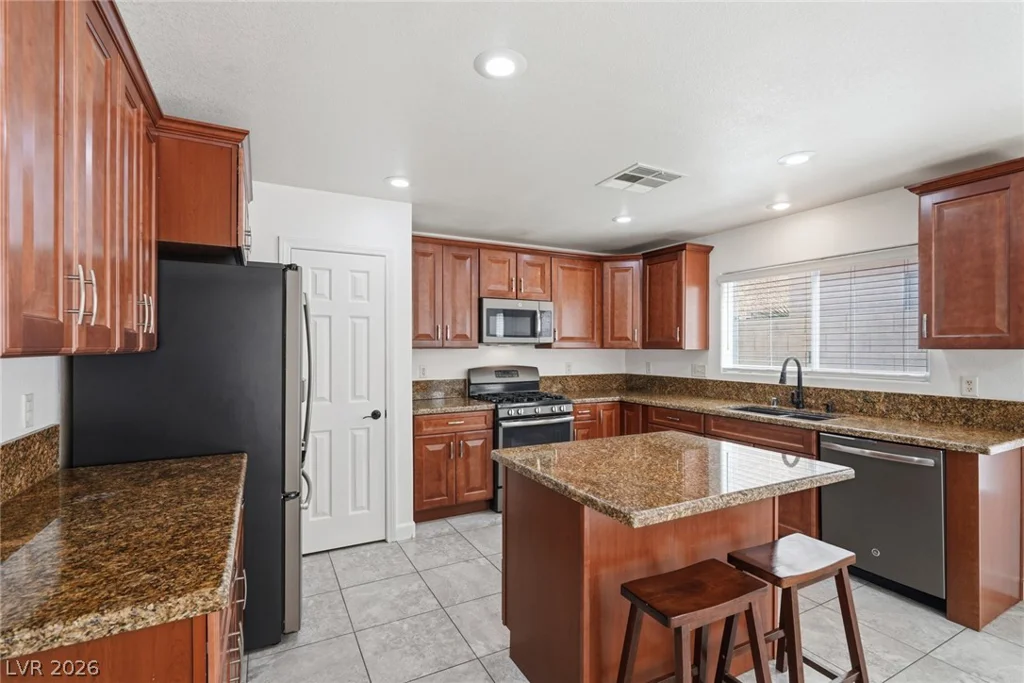 10256 Franford, Las Vegas, NV 89183