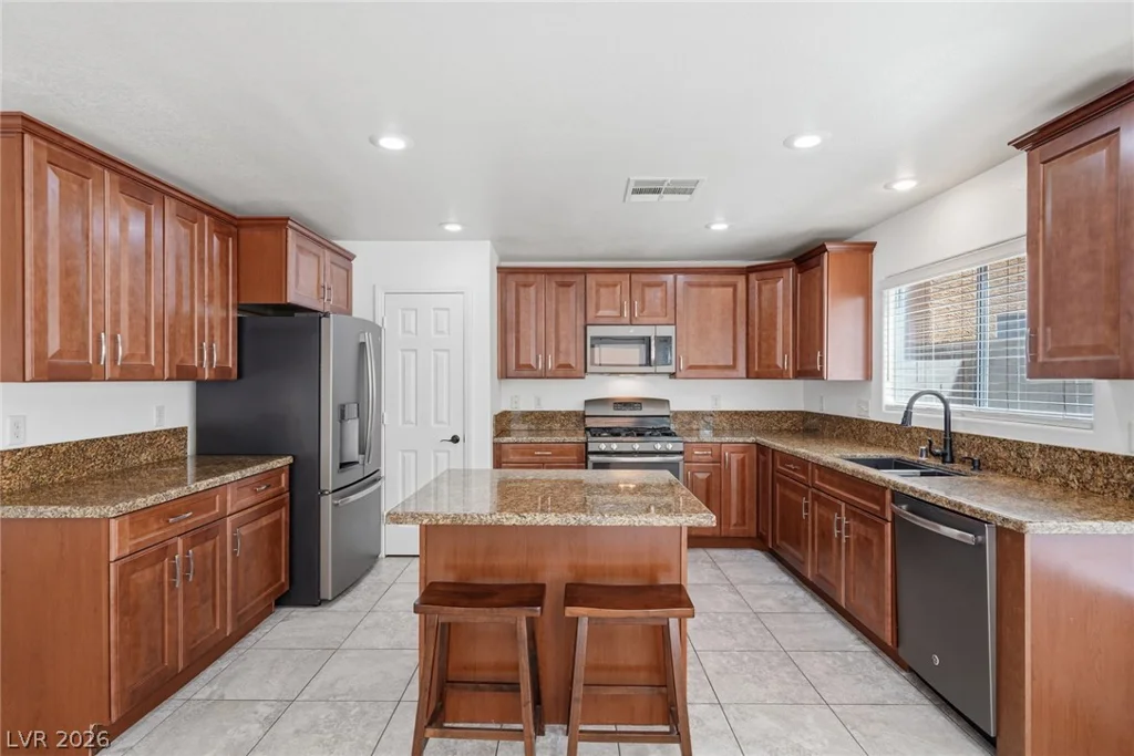10256 Franford, Las Vegas, NV 89183