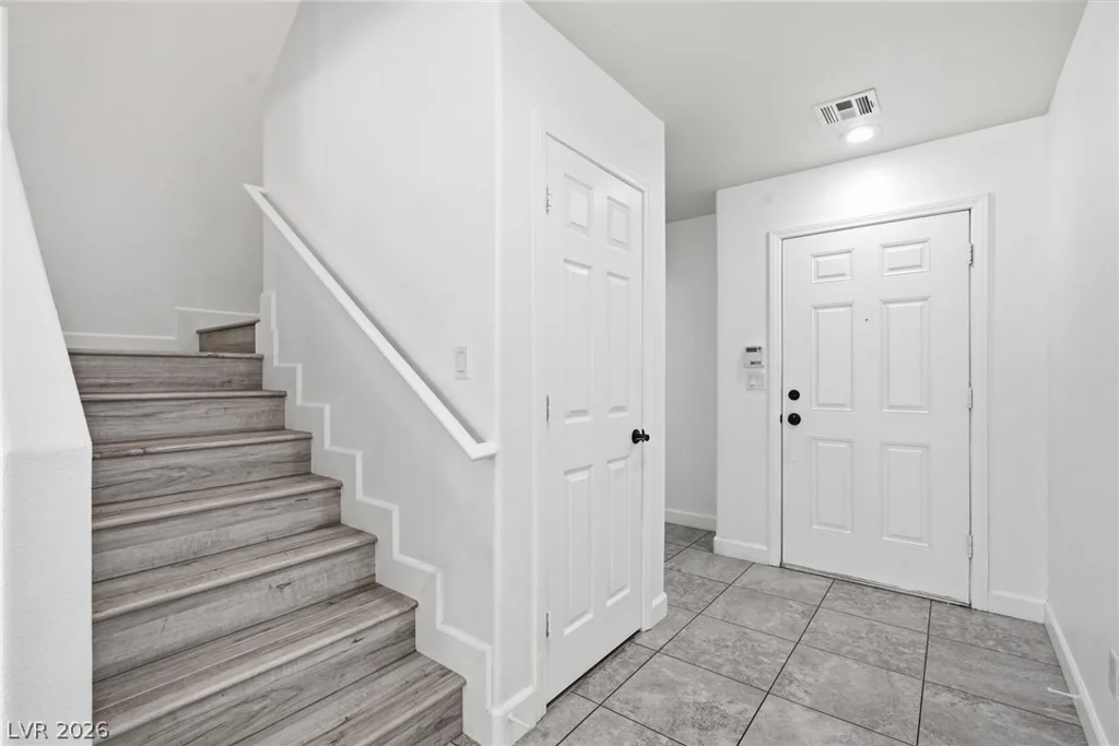 10256 Franford, Las Vegas, NV 89183