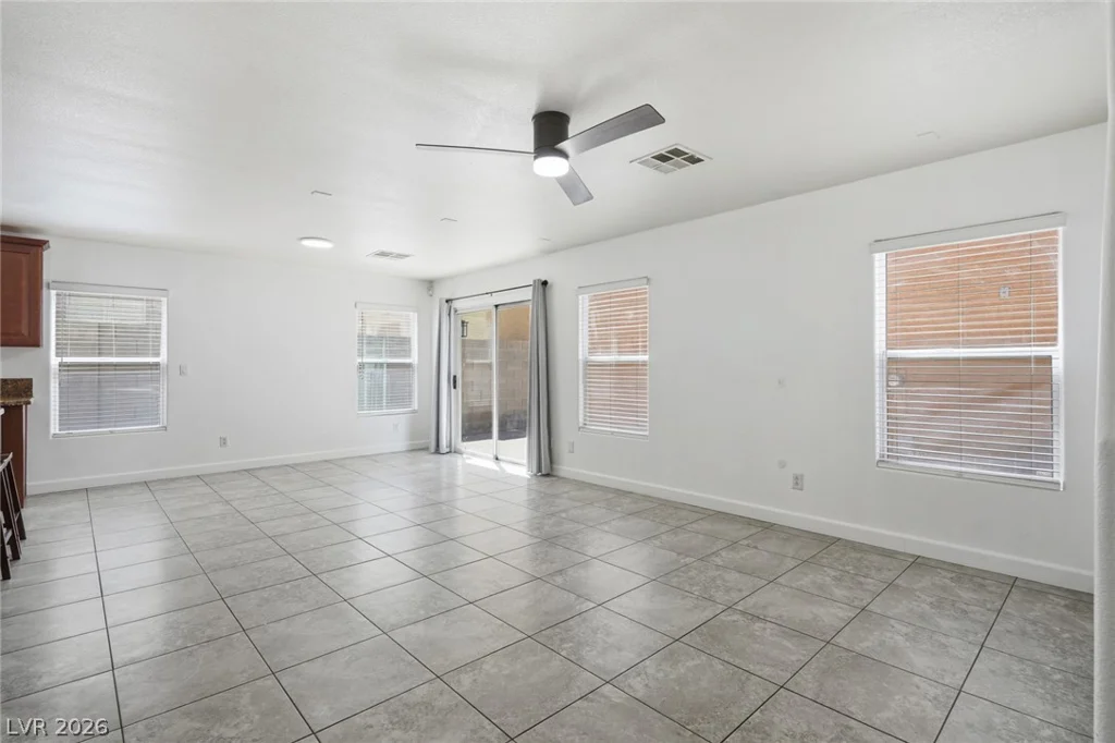 10256 Franford, Las Vegas, NV 89183