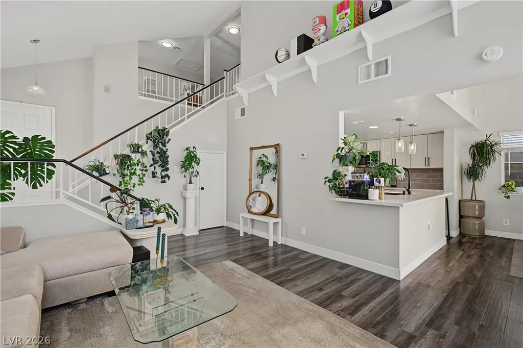 1884 Misty Glade, Las Vegas, NV 89119