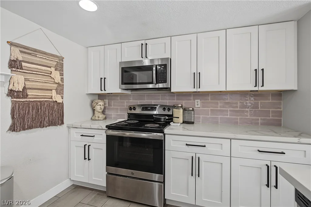 1884 Misty Glade, Las Vegas, NV 89119