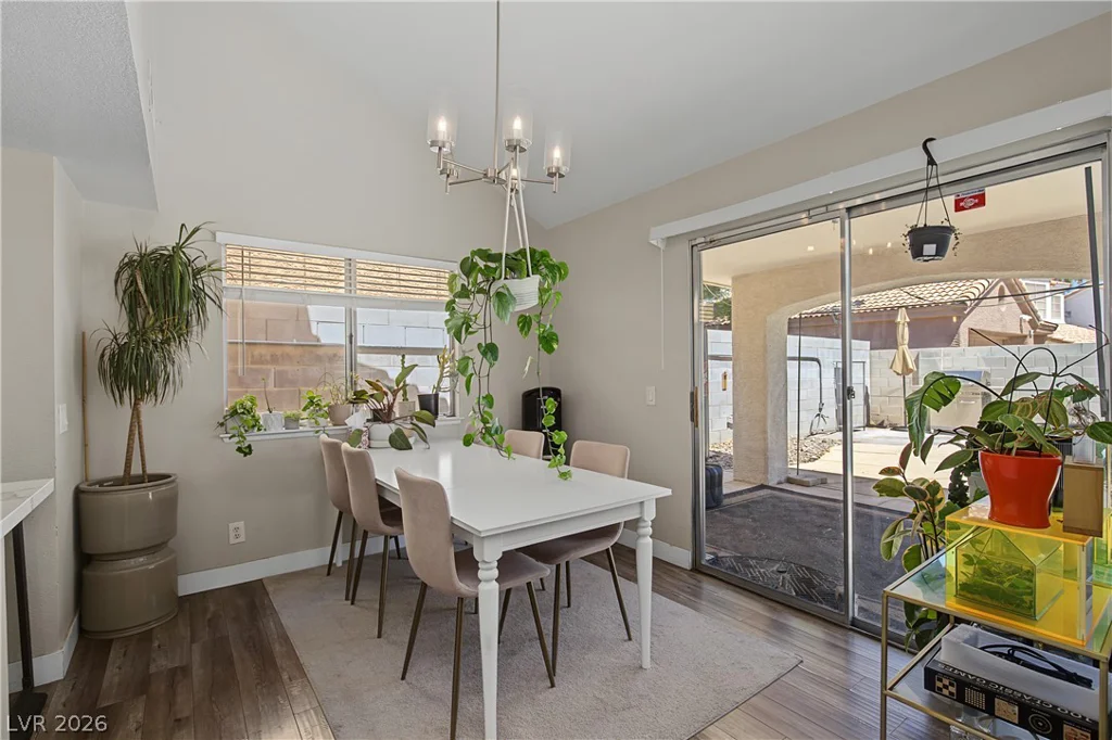 1884 Misty Glade, Las Vegas, NV 89119