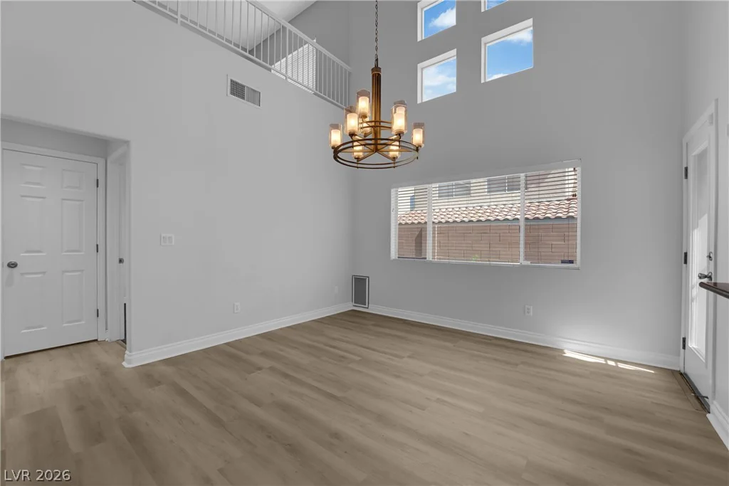10400 Nutt Creek, Las Vegas, NV 89129