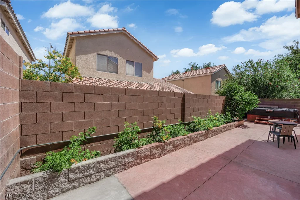10400 Nutt Creek, Las Vegas, NV 89129