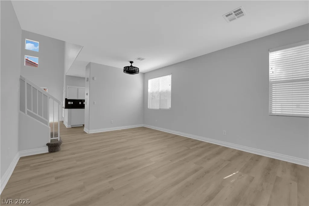 10400 Nutt Creek, Las Vegas, NV 89129