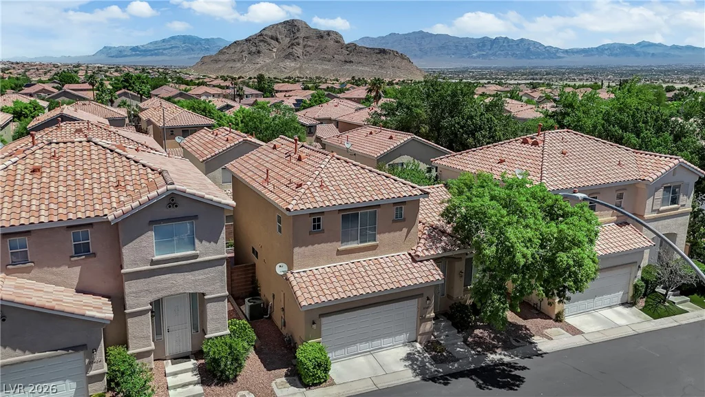 10400 Nutt Creek, Las Vegas, NV 89129