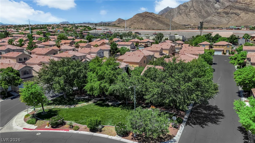 10400 Nutt Creek, Las Vegas, NV 89129