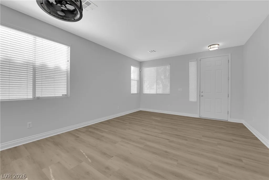 10400 Nutt Creek, Las Vegas, NV 89129