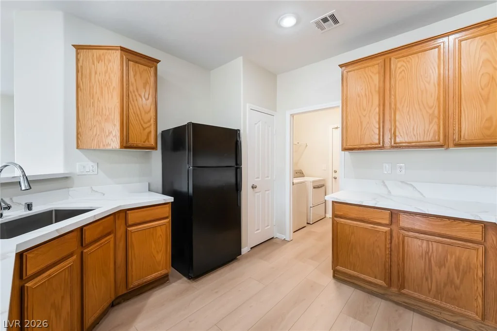 450 Westminster Hall, North Las Vegas, NV 89032