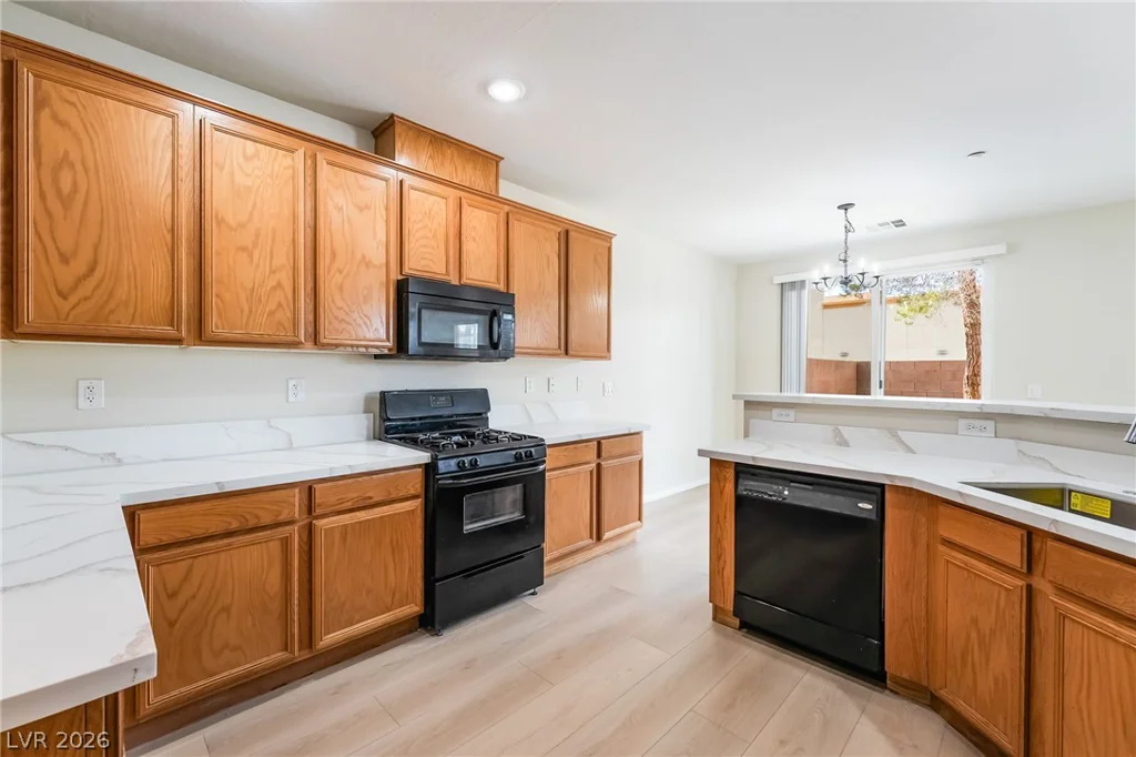 450 Westminster Hall, North Las Vegas, NV 89032