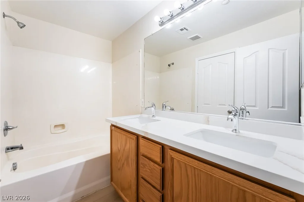 450 Westminster Hall, North Las Vegas, NV 89032