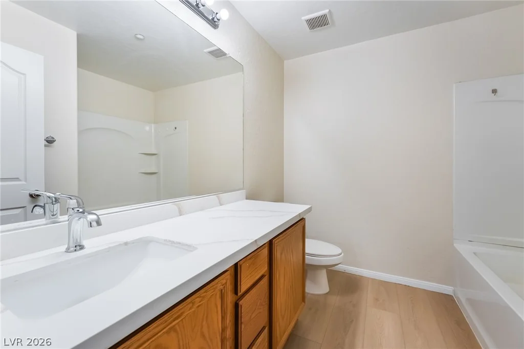 450 Westminster Hall, North Las Vegas, NV 89032