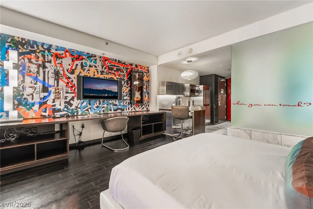 4381 Flamingo, Las Vegas, NV 89103