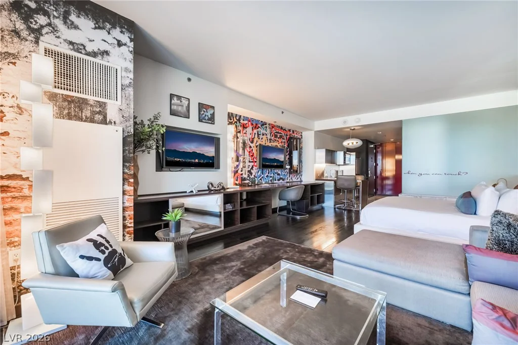 4381 Flamingo, Las Vegas, NV 89103