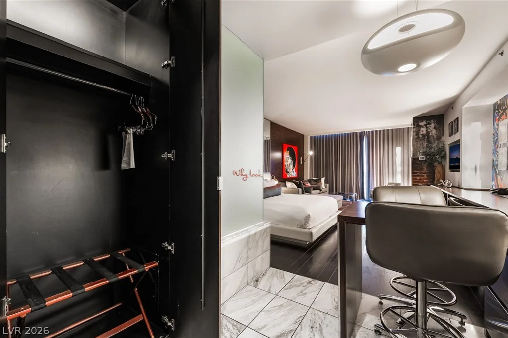 4381 Flamingo, Las Vegas, NV 89103
