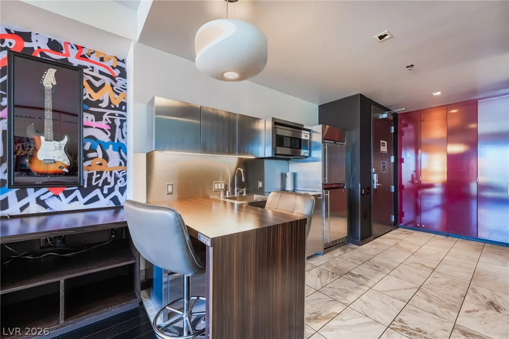 4381 Flamingo, Las Vegas, NV 89103